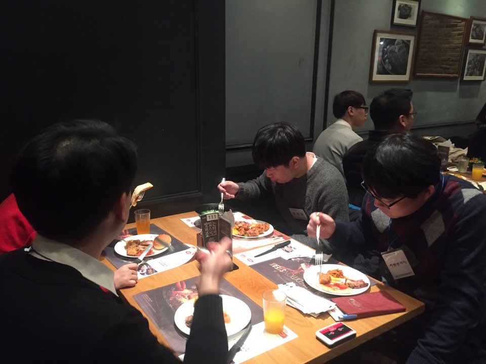 _-빕스_식사.jpg