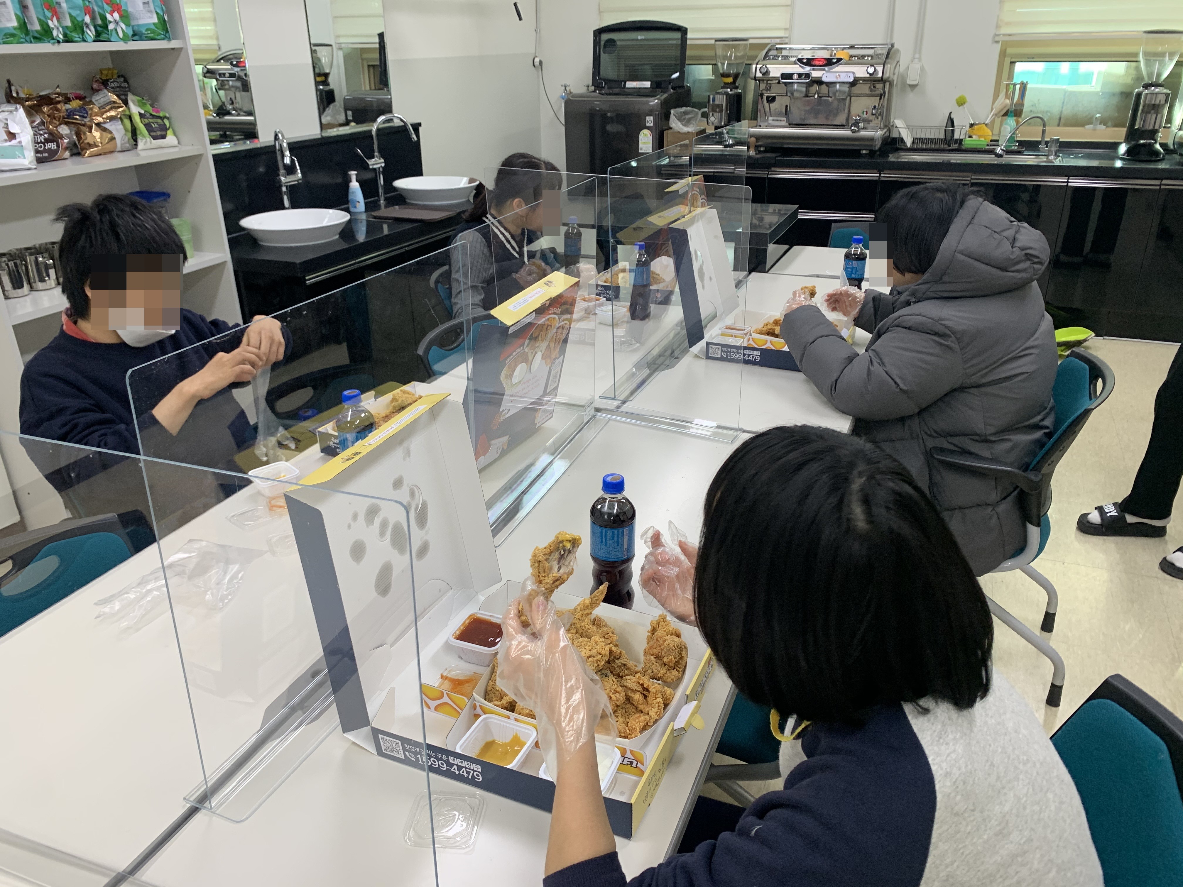 사진1_(2)_수정.jpg