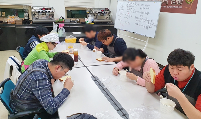 편집사진_8[39].jpg